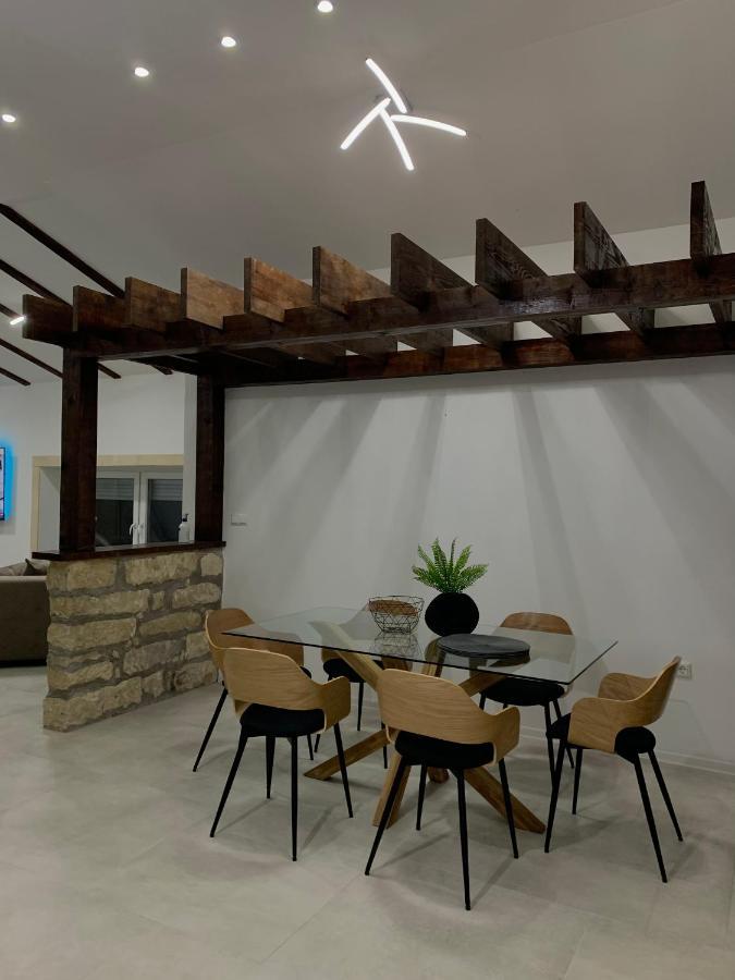 Kartal Centar Apartment Bihać Exterior foto